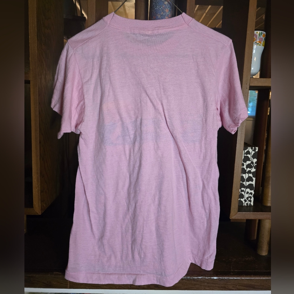 Vintage Seattle Aquarium Pink Graphic T-Shirt with Whale Design Medium - Picture 2 of 5